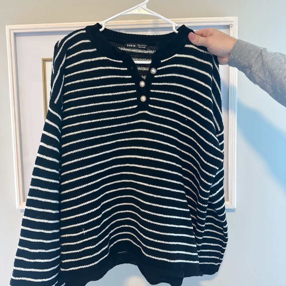 SHEIN Monochrome Striped Knit Top